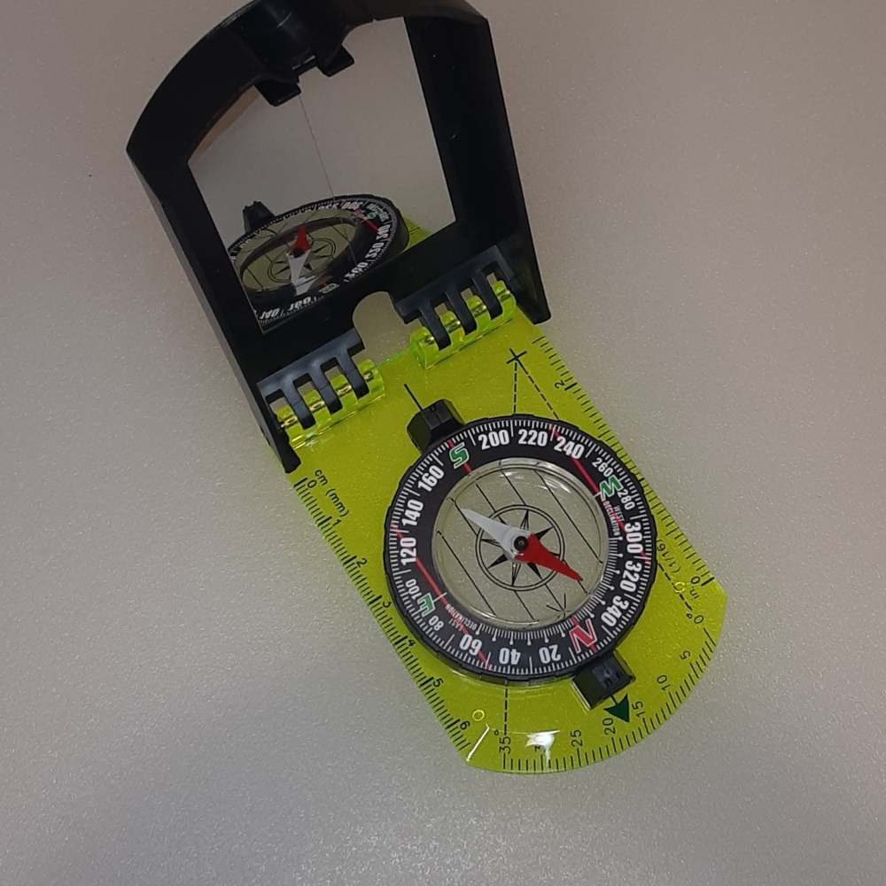 Explorer Compass